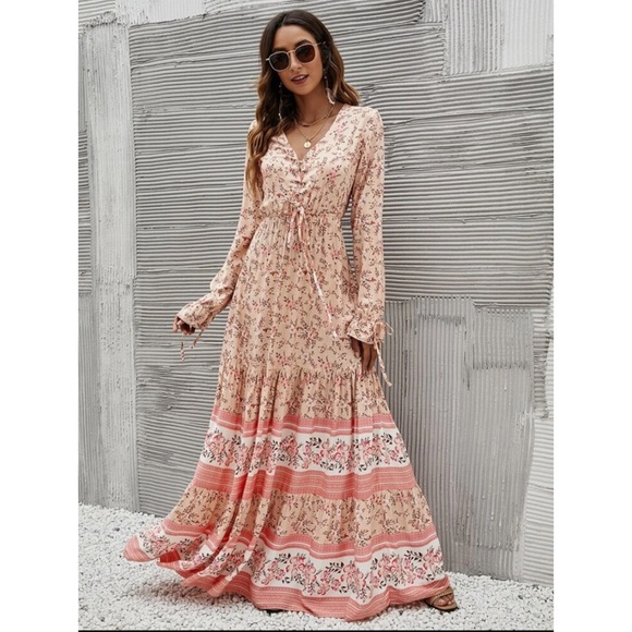 Floral lace up maxi dress - Picture 4 of 8